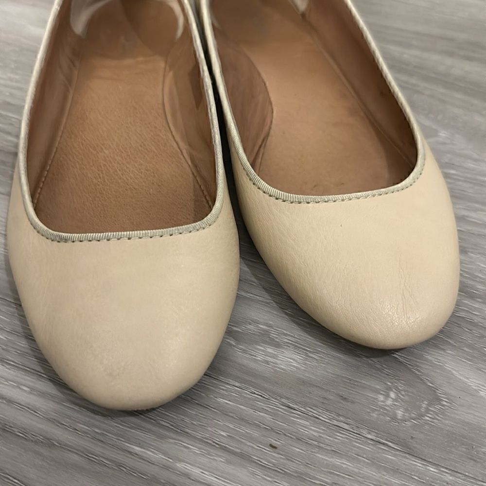 FOSSIL FLAT SHOES SIZE 9 - Picture 5 of 8